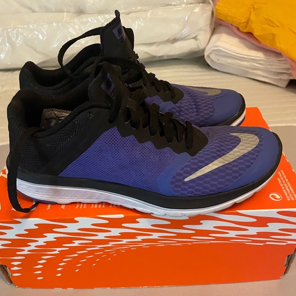 - Womens Nike FS lite run 3 - Picture 2 of 7